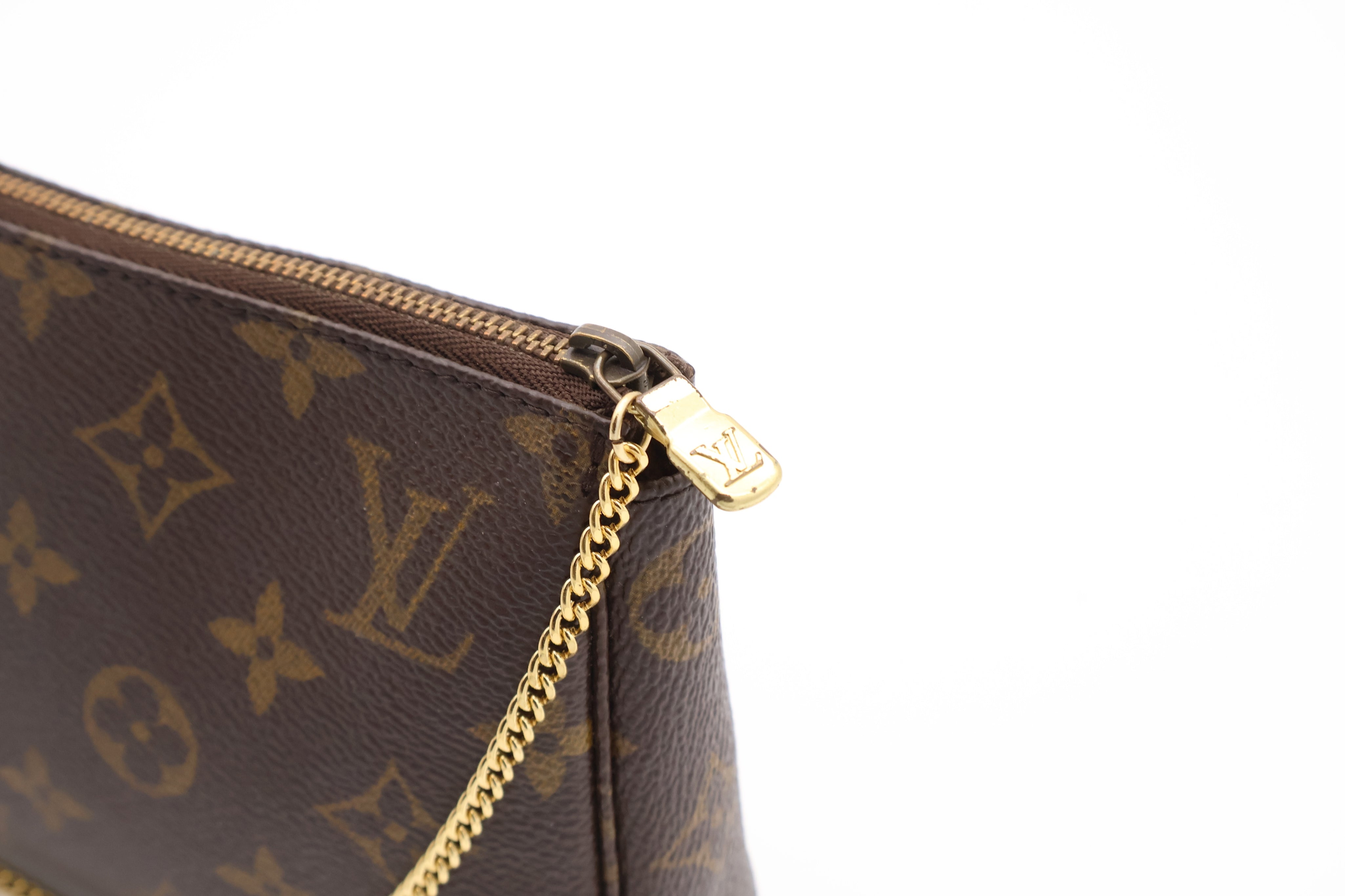 Louis Vuitton Pochette Accessoires