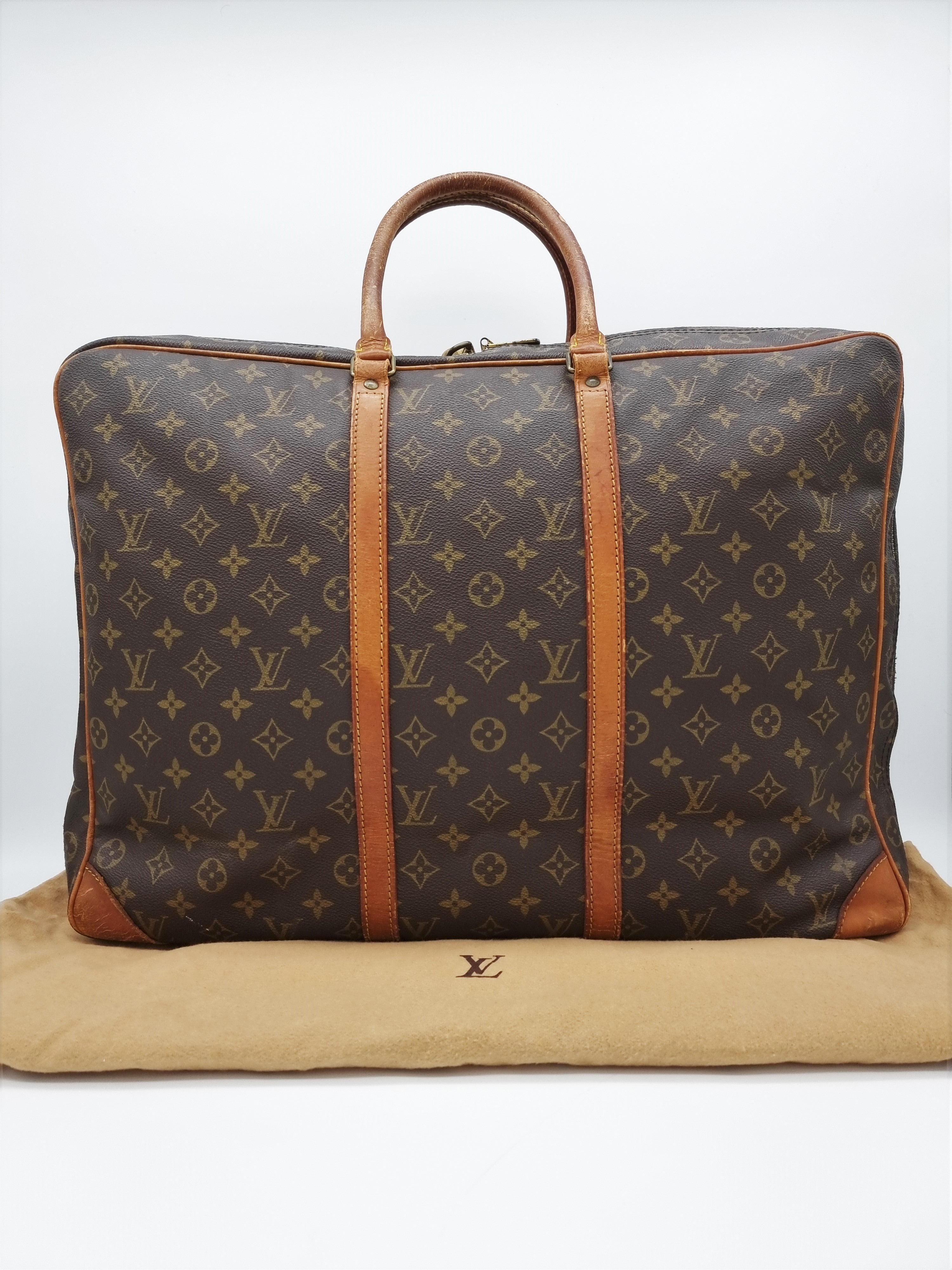 Louis Vuitton Sirius 50 – Luxor Finland