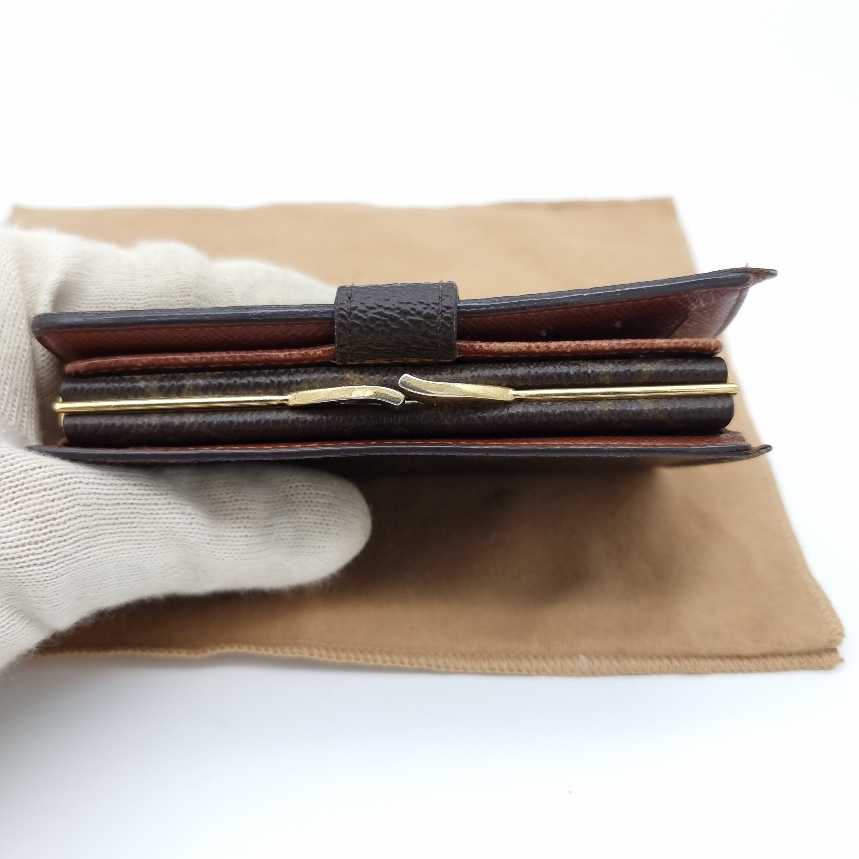 Louis Vuitton Wallet - 96636f