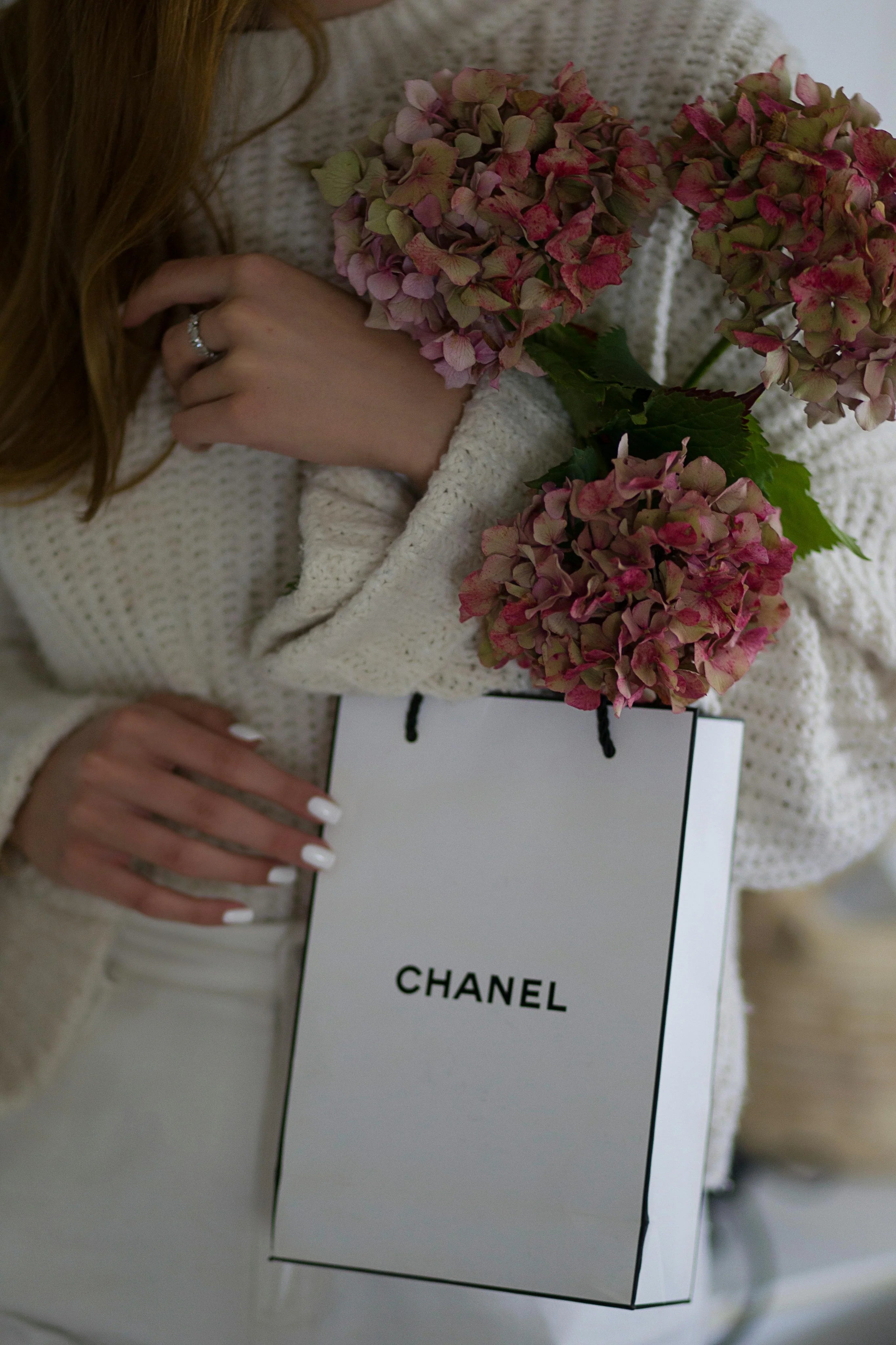 chanel_flowers.webp