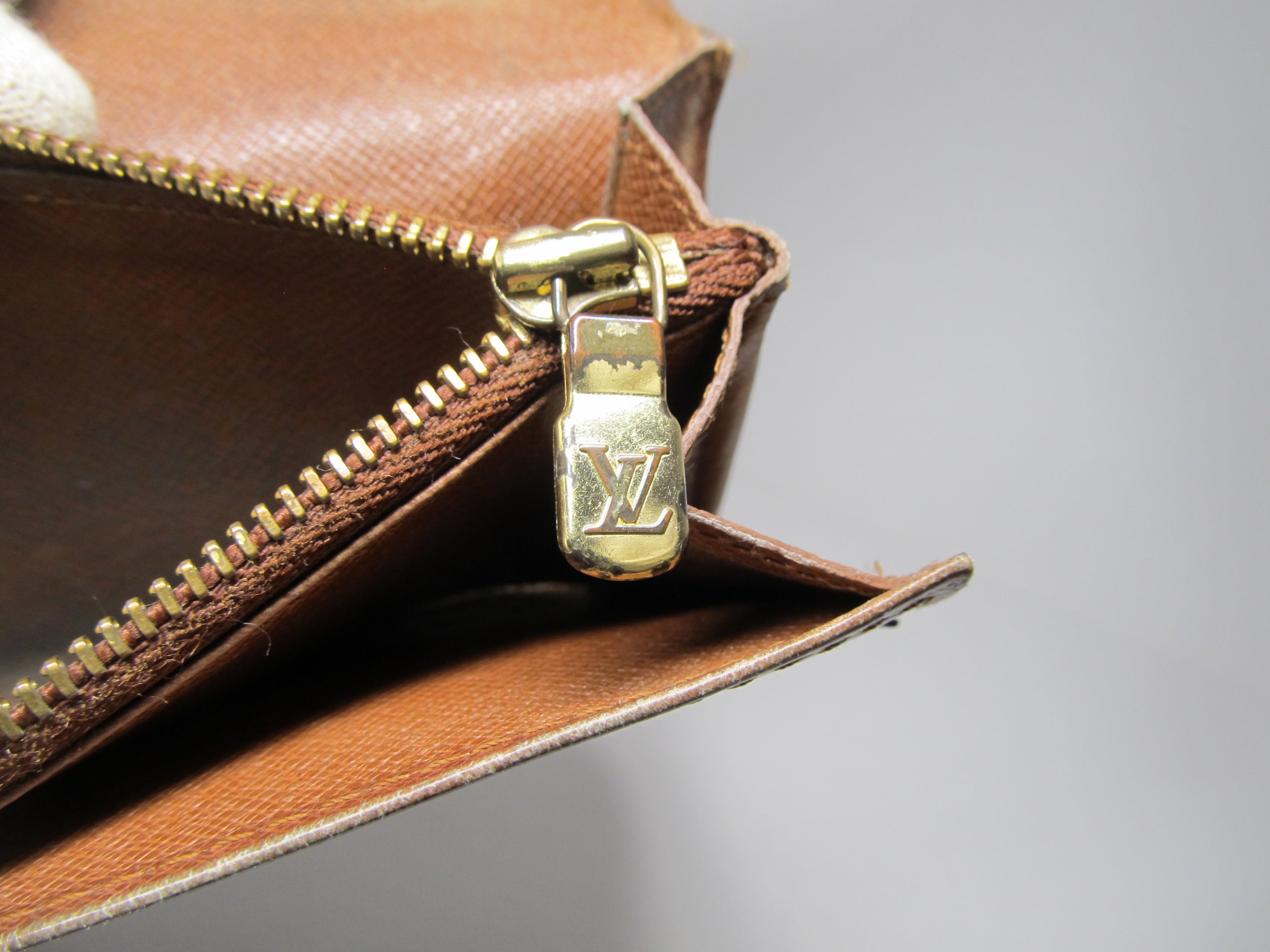 Louis Vuitton Bifold Wallet - 96636f